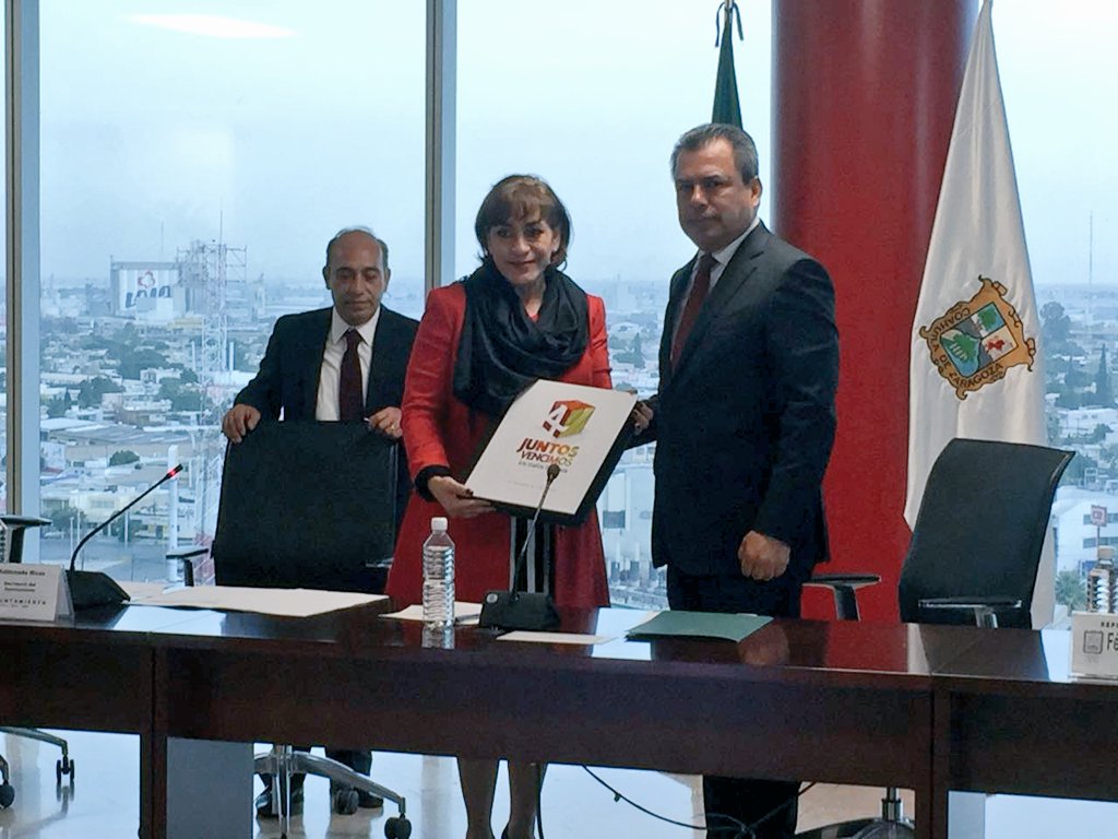 JorgeMoranD's tweet photo. Dentro de la Vigésima Primera Sesión Solemne de @CabildoTor, hago entrega al Cuerpo Colegiado el #4oInforme de Resultados sobre el estado que guarda la Administración Pública Municipal #Torreón #JuntosVencimos https://t.co/pl4YMUKkHJ