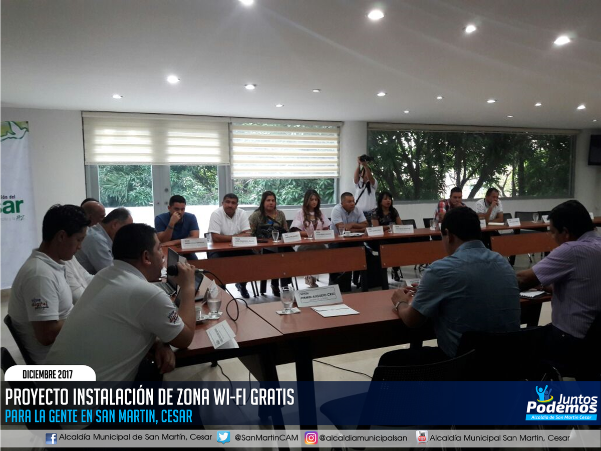 SanMartinCAM's tweet photo. Socializó el proyecto de instalación de una zona wi-fi gratis para la gente de nuestro Municipio de San Martín, Cesar. https://t.co/mC9d1ZfNI0