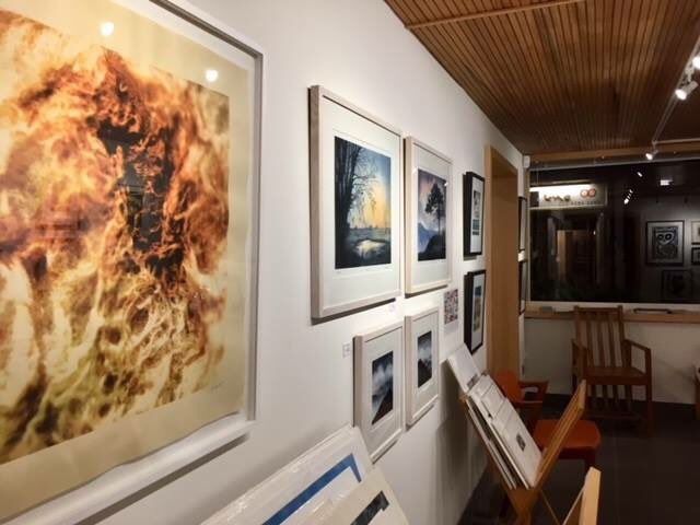 Bethany_Marett's tweet photo. I'll be speaking tonight at @JackHouse Gallery alongside @Greenwichprints @McKay_Sally &amp; Christina France 6:30-8:30 #printmaking #residue ⭐️ https://t.co/OlB62ceWMA