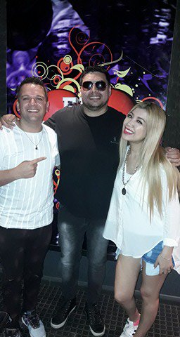 PonePasion's tweet photo. Estás en #PruebaPiloto y hoy pasaba por @PonePasion 102.7 ❤️🔛 #TonyAngel!!!!!
Hasta las 13 Hs. con @GabyGonzalezOk y @VeronicaAvilaOK https://t.co/HwIEzwSmTJ
