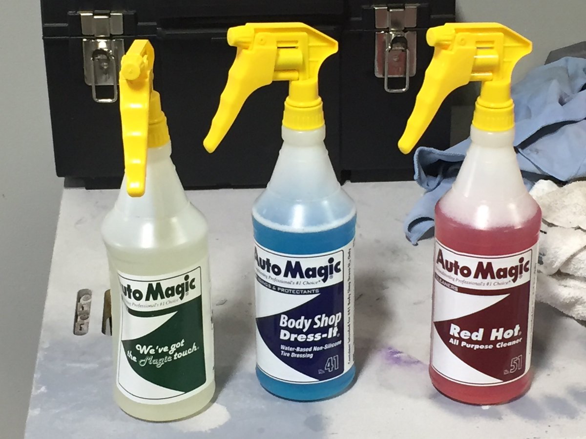MrVenardACT's tweet photo. #autoMagic is here teaching our students about the importance of a good detail. #SeeMeAtCV https://t.co/XRKsMD0oDH