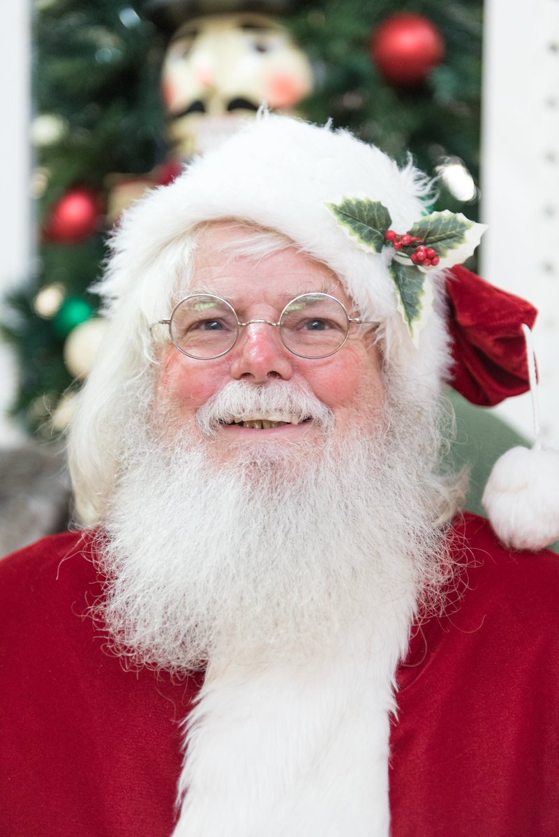 TheAlbionMall's tweet photo. #Santa is waiting to meet you! When are you coming to visit? Check our website for official #SantaHours! #SantasVillage #CanadianTire #holidays https://t.co/JixaBpsgpW