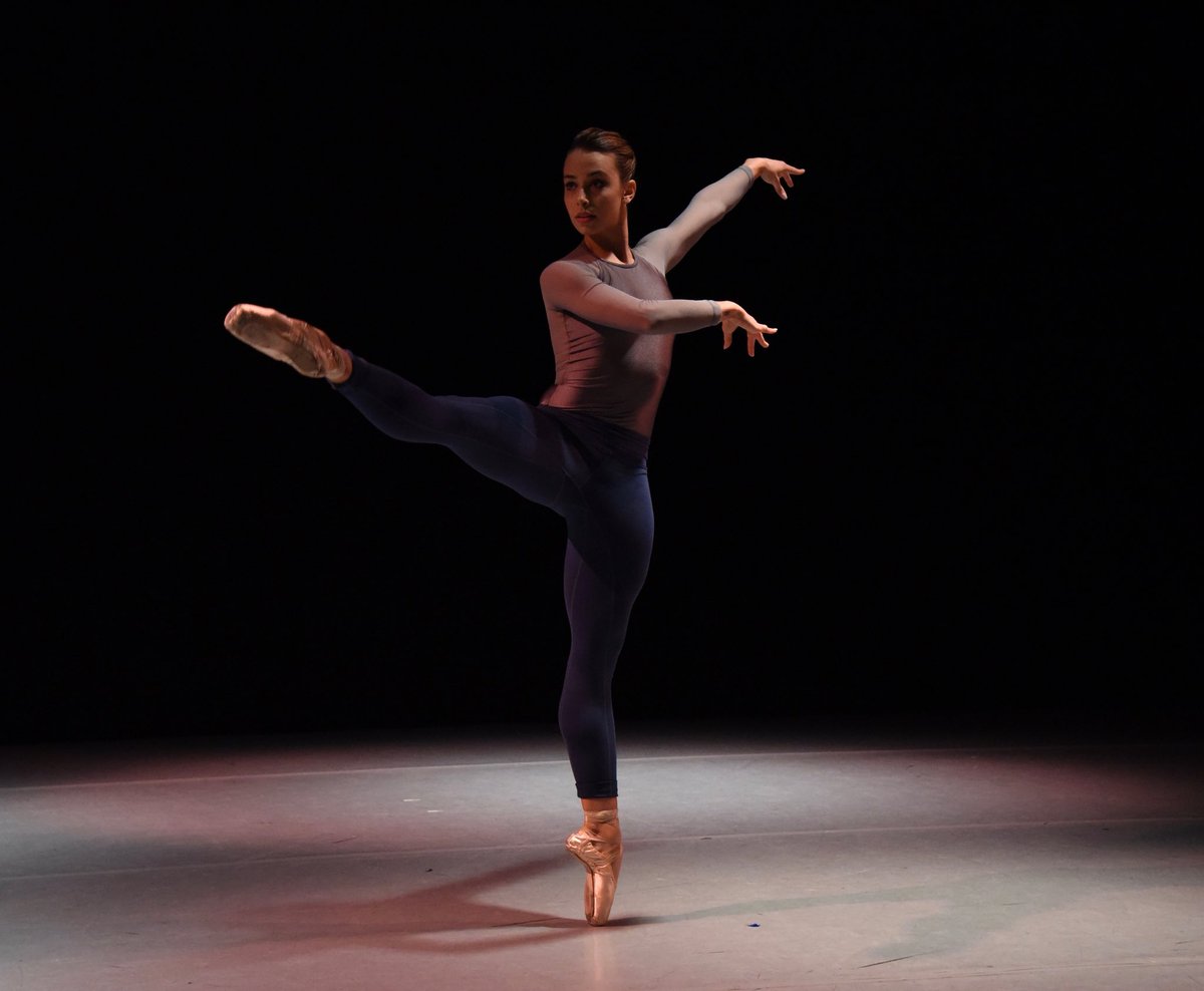 GinDanceCo's tweet photo. Some great photos from #ConnectDisconnect choreographed by @shuchencuff @ our #GDCChampagneandChocolate #Gala. #gindance #gindancers #ballet #contemporaryballet #pointe #gindancecompany #performance #performingarts #gdcgala #ballet https://t.co/rrZkkINnPu