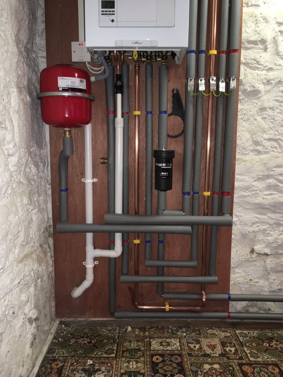 Gasman_Energy's tweet photo. @vaillant835 @ADEY_Pro Filter & chemicals @UKTalon #idclips #advance #๐ฐ https://t.co/RUNw5c6rMd