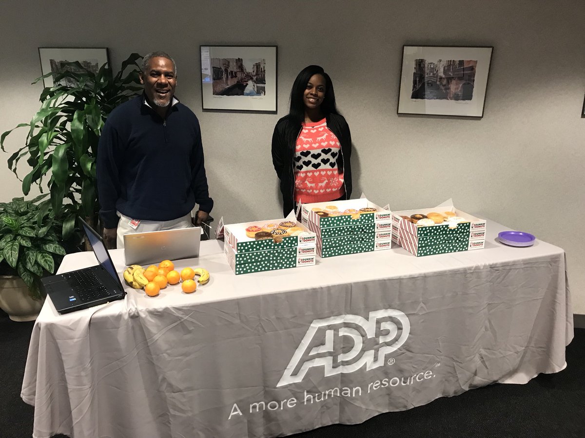 daniellemcesar's tweet photo. 12 Days of Holiday Spirit is well underway in Alpharetta! @ADPCareers #HelloWork #OneADP https://t.co/hIAXTTjpz1