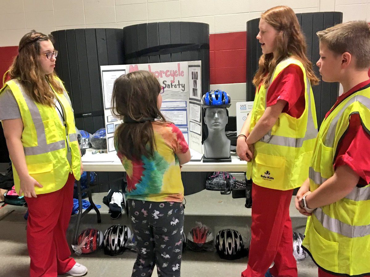 jtalburt's tweet photo. The students from @HSA_at_Mercy hosting a safety fair at @PershingElem @PershingSPS! https://t.co/LScjD4hHxo
