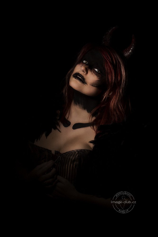 vekkrasy's tweet photo. #devil #girl #model #modelgirl Alex #black #red #shooting #shootingday #lights #night #Dark #beauty #photographer @image_club_cz @muahJitka https://t.co/Tb0NYw6cUz