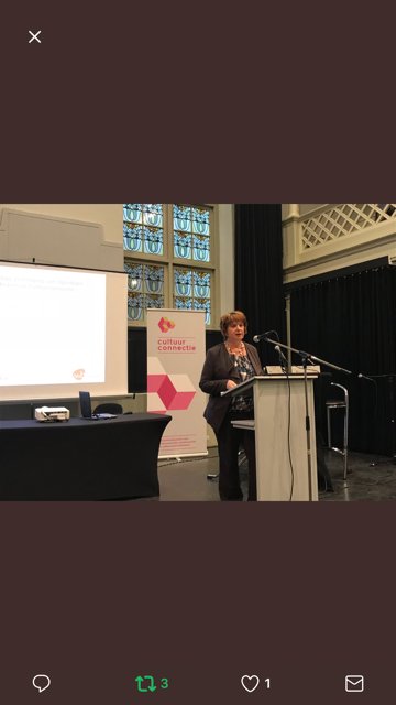 Sociaal-Economische Raad (SER) (@ser_nl) on Twitter photo Vz <a href="/mariettehamer/">Mariette Hamer</a> spreekt op gezamenlijk congres @VOBtweet en <a href="/Cultuurconnect_/">Cultuurconnectie</a> Samenwerking is dé plek voor #levenlangleren en culturele ontwikkeling. Lees haar speech op ser.nl/nl/actueel/toe… Vz <a href="/mariettehamer/">Mariette Hamer</a> spreekt op gezamenlijk congres @VOBtweet en <a href="/Cultuurconnect_/">Cultuurconnectie</a> Samenwerking is dé plek voor #levenlangleren en culturele ontwikkeling. Lees haar speech op ser.nl/nl/actueel/toe…