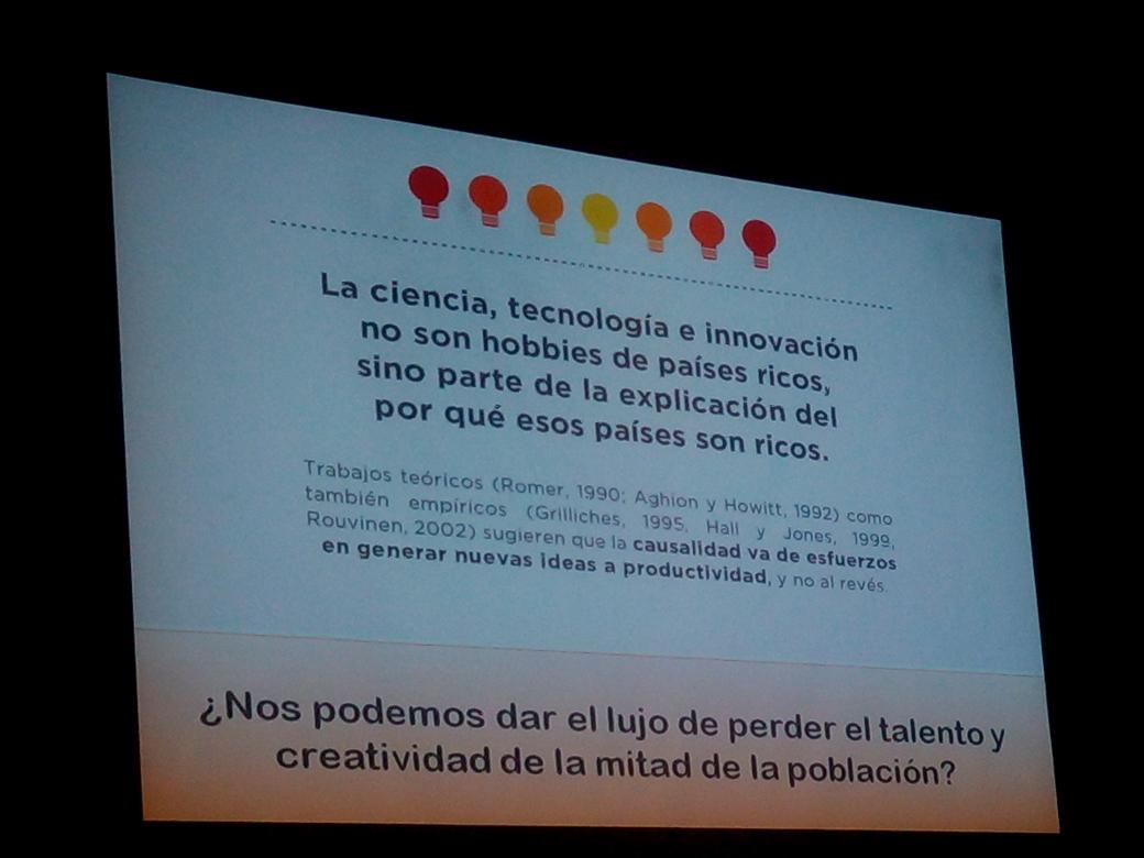 cosmicbabs's tweet photo. NO podemos darnos el lujo de perder talento #mujeres #itsthesmartthingtodo #MINCYT @gendersummit12 @Hay_Mujeres @mujerconciencia @InspiringG_cl @ciencia_unab https://t.co/qDN0QP6gnI