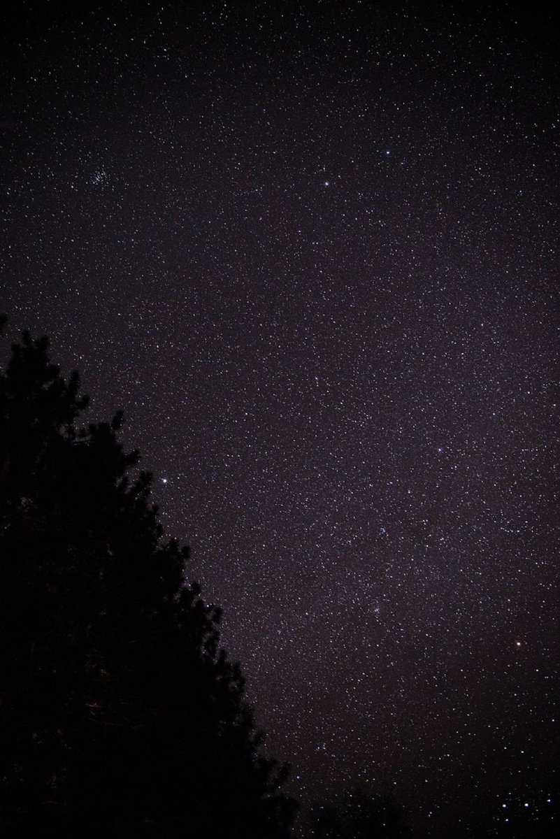 Officially awarded International Dark Sky Reserve status in 2012, Wales’ Brecon Beacons National Park is one of the best places for #Stargazing in Wales 🌙✨ &gt;bit.ly/StargazingUK #DarkSkyPark <a href="/BreconBeaconsNP/">Alan</a> <a href="/cfds_uk/">Dark Skies UK</a> <a href="/IDADarkSky/">DarkSky International</a>