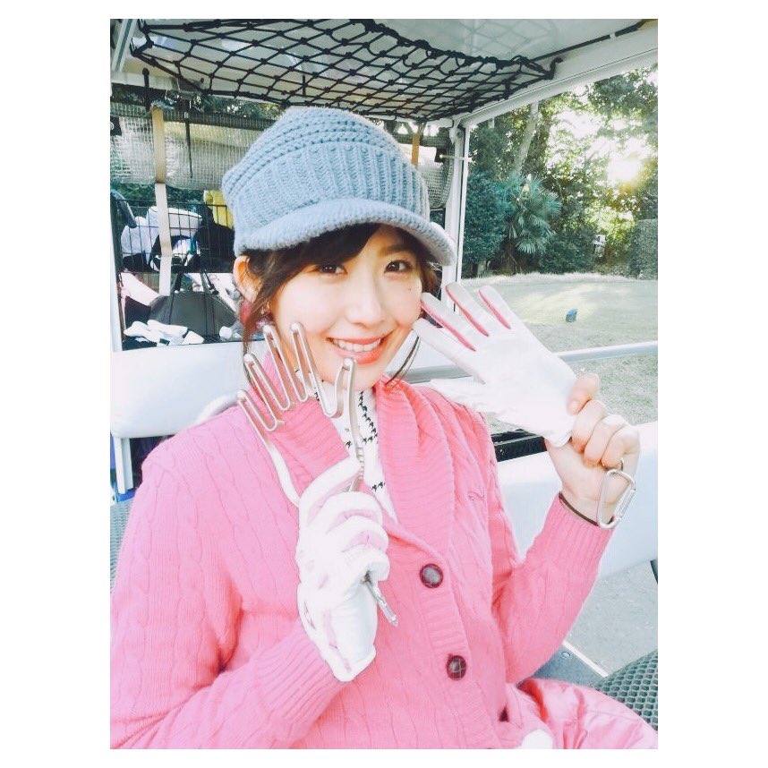chiyodayui0920's tweet photo. 千代田唯の初体験シリーズ(*^^*)
シリーズ364。ゴルフで「グローブキーパー」使い始めてみた‼︎
おてて♡可愛い。
グローブの型くずれ防止、洗濯、乾燥に使えるTOUR Gのグローブキーパー✨
バッグ👜につけたらグローブがおしゃれなアクセント💄に😌💕
#golf #tourg #glovekeeper https://t.co/WHjpldiTNB