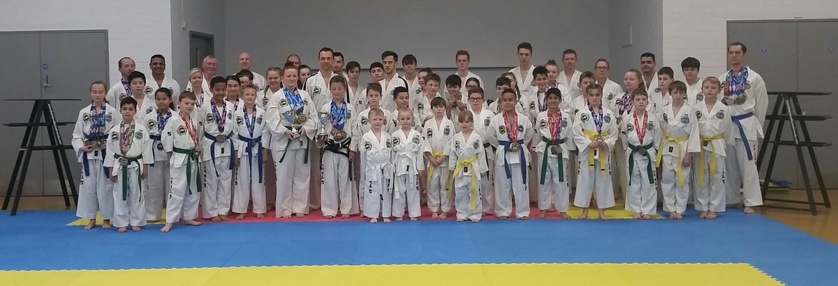 masterwhiteley's tweet photo. Time for some end of Year 2017 group photos #ThamesValley #Taekwon-Do #Rivermead #Reading Awards https://t.co/GBXZuPcbcs