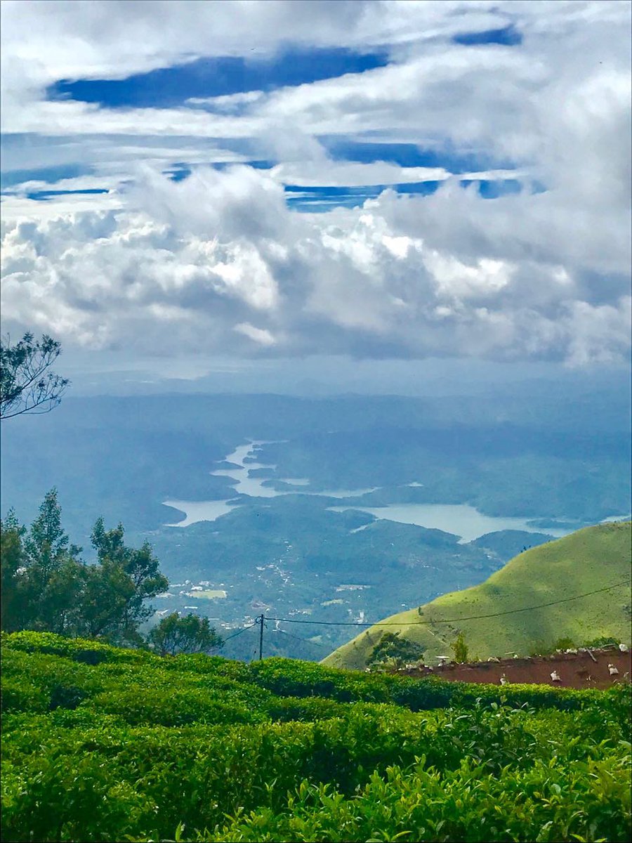 Lush Greenery , Blue Skies & Views like this.
Stay updated for more pictures of Scenic Belihuloya.
#Srilanka #VisitLanka #Scenery #Travel #Explore #Galle #Belihuloya #Panaromicview