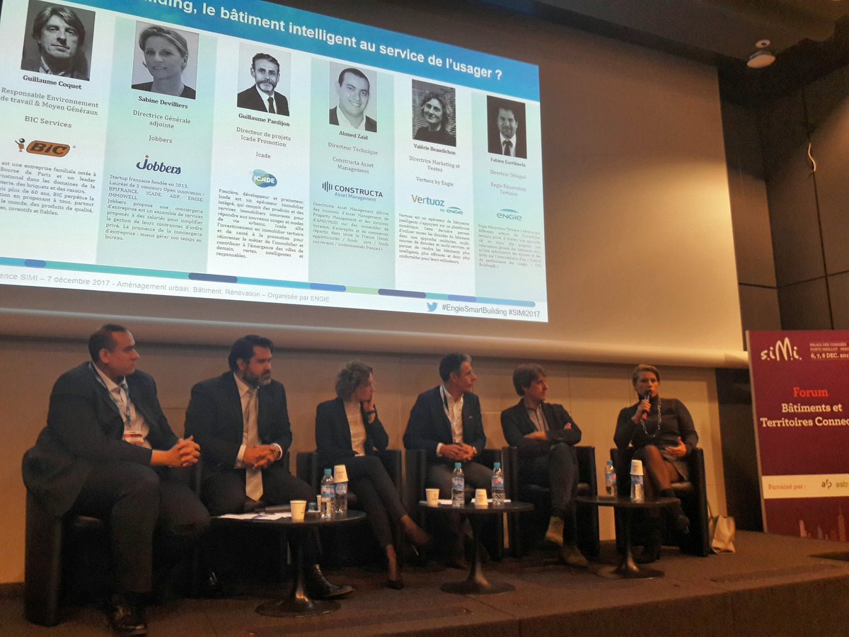 CameijoP's tweet photo. #SIMI2017 conférence #SmartBuilding . Témoignage de @Devilliers_Sabine de @jobbers . La conciergerie numérique pour les salariés. Lauréats de 5 concours d'Open Innovation. #EngieSmartBuilding #Vertuoz #ZenOffice https://t.co/Mz3Zvw1QGp