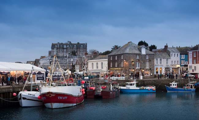 If you have any questions about getting to the festival, chef demos, the Christmas market marquee, or the timetable of events, please visit padstowchristmasfestival.co.uk
We look forward to seeing you soon!
🎄🎄🎄🎄🎄