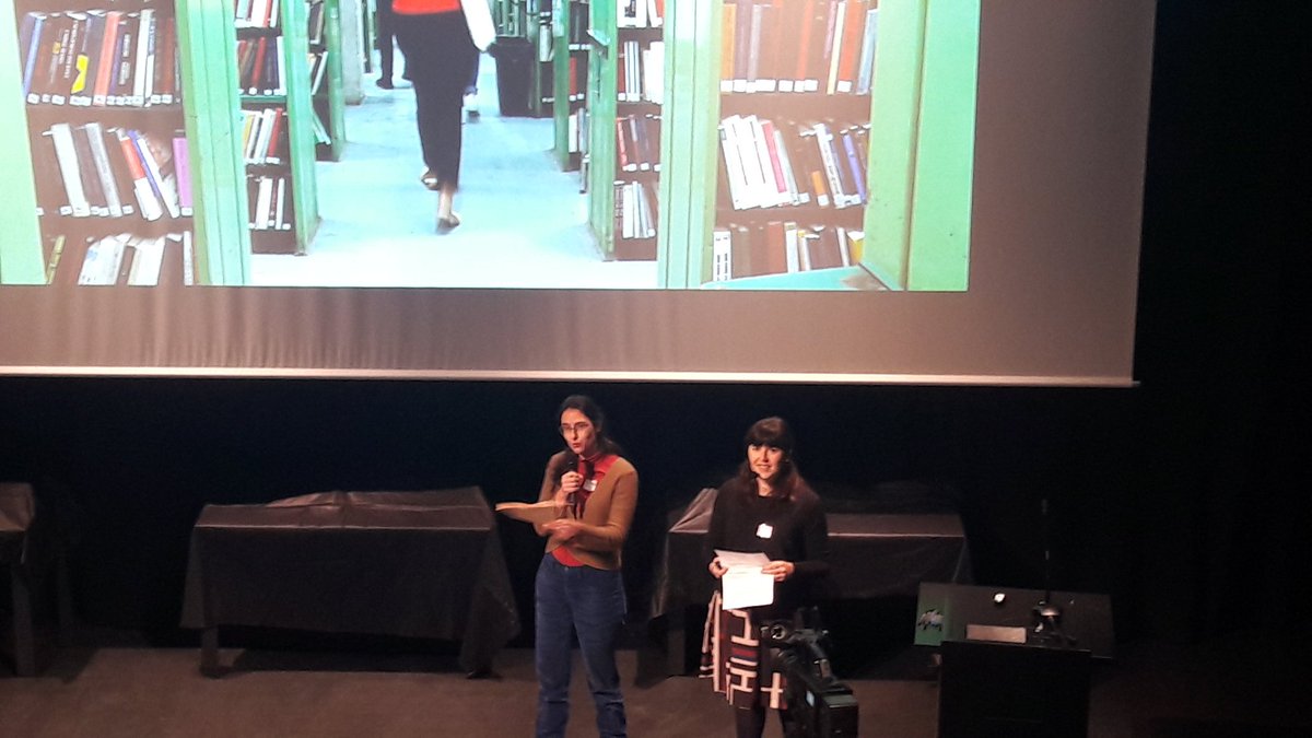 vncntrgr's tweet photo. @CTempier et Anna Callejon Mateu présentent l'escape game de la #ScPoBibli (bibliothèque sciences po) à #SEG2017 https://t.co/Py9f0vD51z