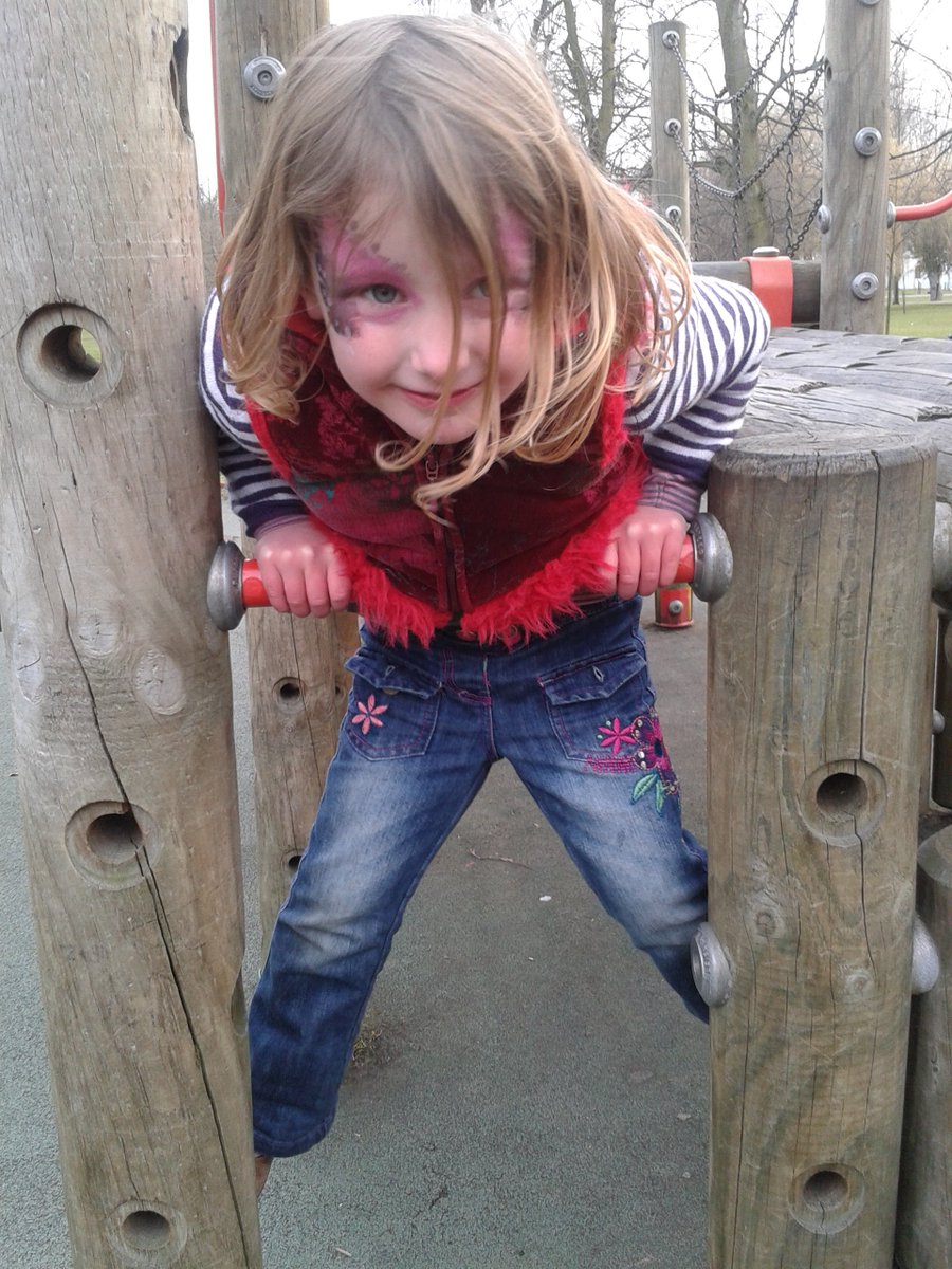 londonplay's tweet photo. Stark increase in overweight kids between 7-11 years. If they had more chances to play they would get exercise without even noticing it. #playistheanswer https://t.co/pST4Z5GnKj https://t.co/lEv9UDPvbT
