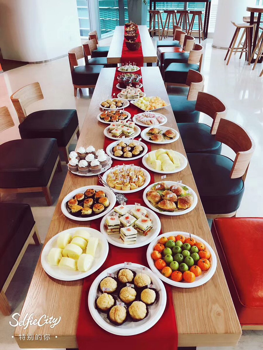 sunmitech's tweet photo. The 4th Anniversary of SUNMI. What a great team we have at SUNMI. Happy Birthday. https://t.co/I8NdoxlYMx