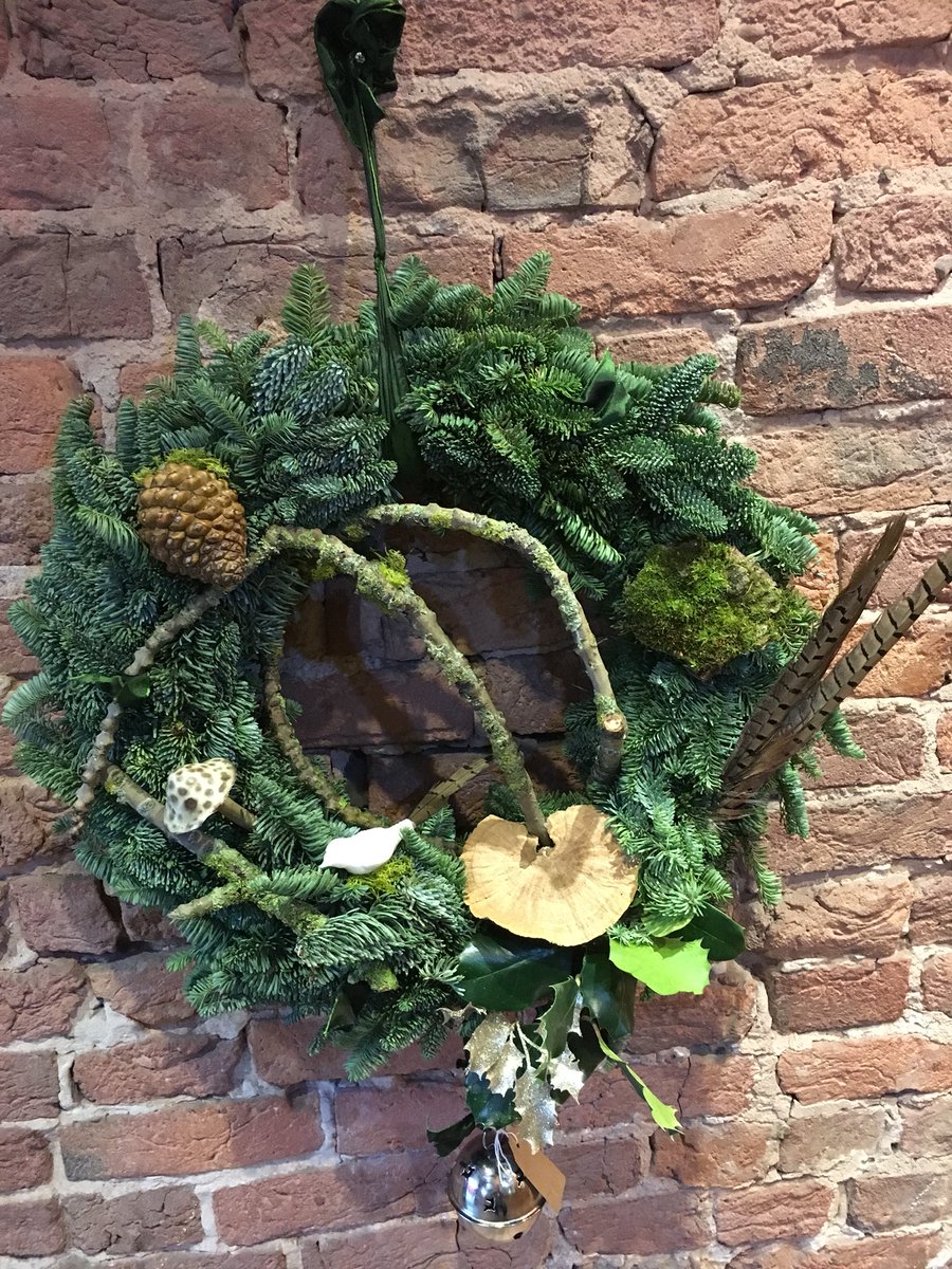 More of the beautiful handmade wreaths and door swags are now available at the shop 🎄#doorwreath #christmas