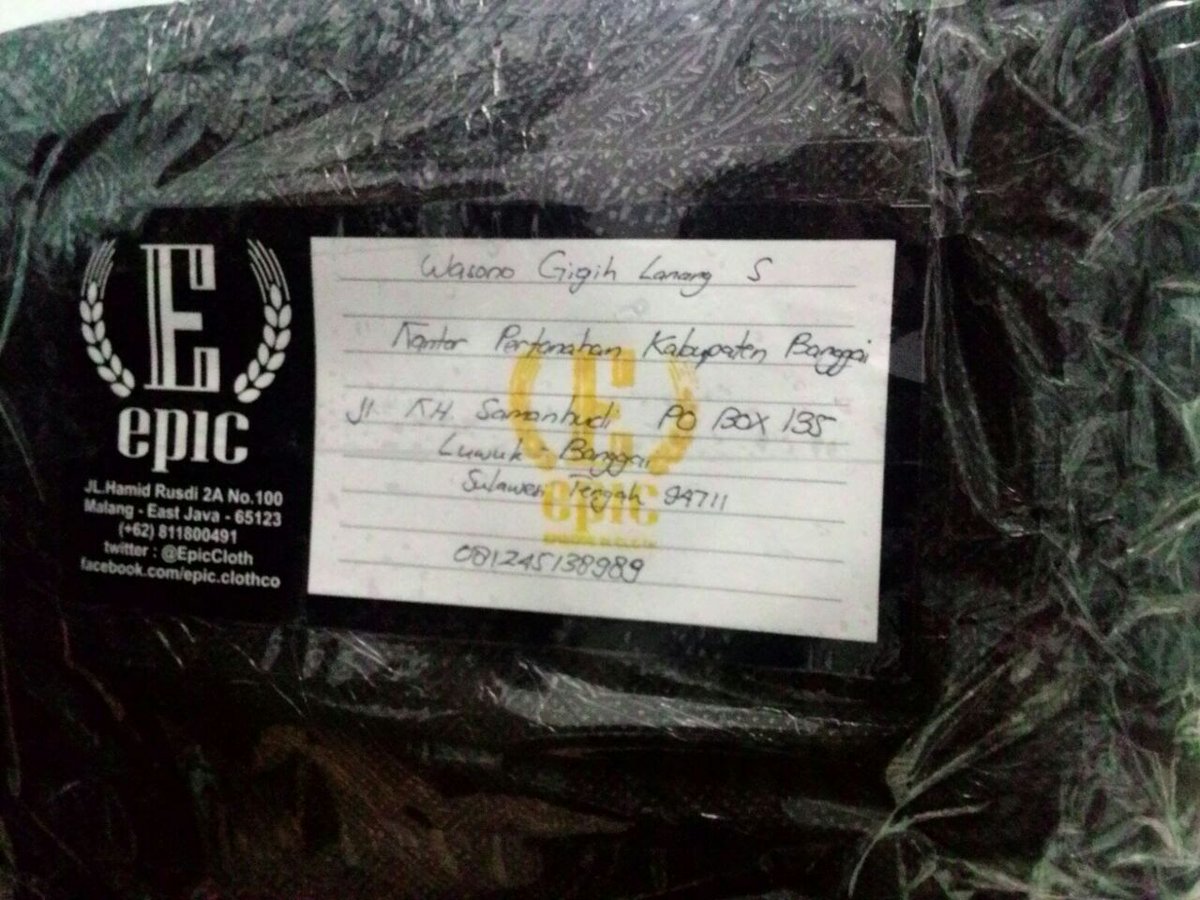 EpicCloth's tweet photo. Berangkat..siap kirim2 ke sulawesi 👍 https://t.co/BETAVbxKKg