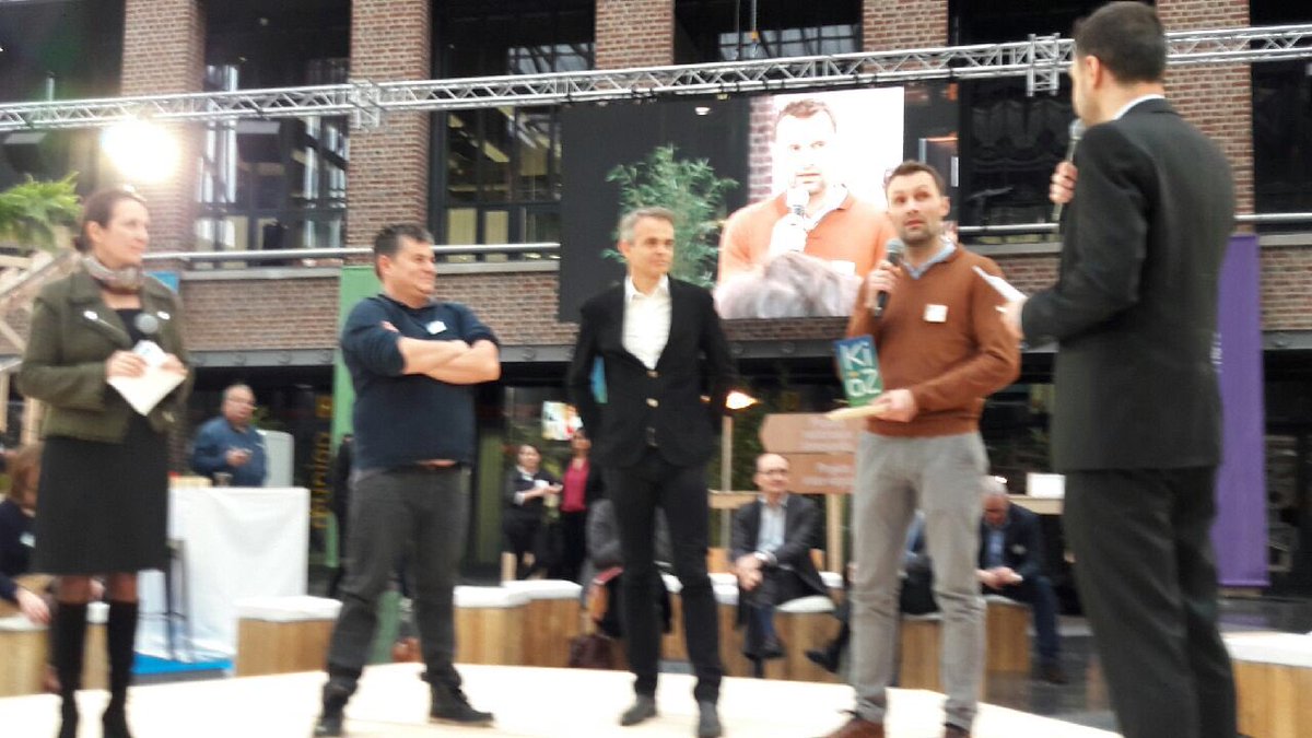 #grdf nord ouest à l'honneur bravo à Franck Nicolas et Bertrand pour leur vitrine de chantier