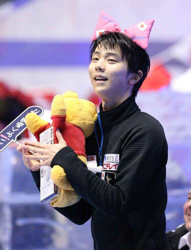 HAPPY BIRTHDAY TO MY BOY YUZURU HANYU GET WELL SOON!!!! ILYSM!!  