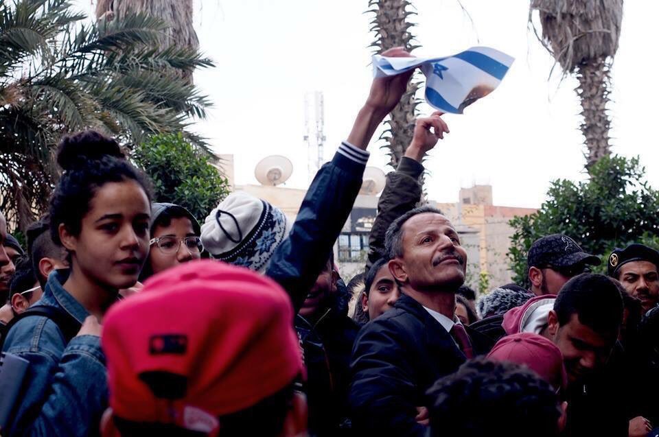 Palestine_ar's tweet photo. تونس تنتفض لأجل القدس .. فلسطين عربية
#القدس_عاصمة_فلسطين https://t.co/Adipll9Bfe
