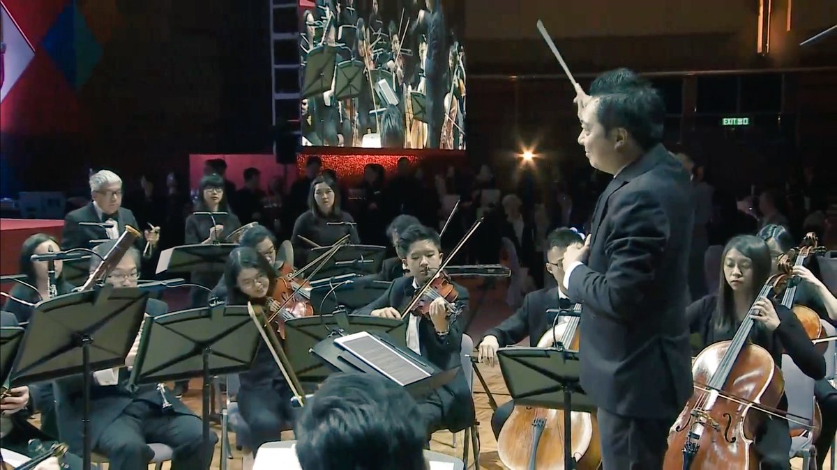 HongKongPolyU's tweet photo. Performance by #PolyU #Orchestra at the PolyU 80th Anniversary Celebration Dinner. #PolyU80
Live streaming: https://t.co/jQMltT7tCt https://t.co/hkxzyi5u7r