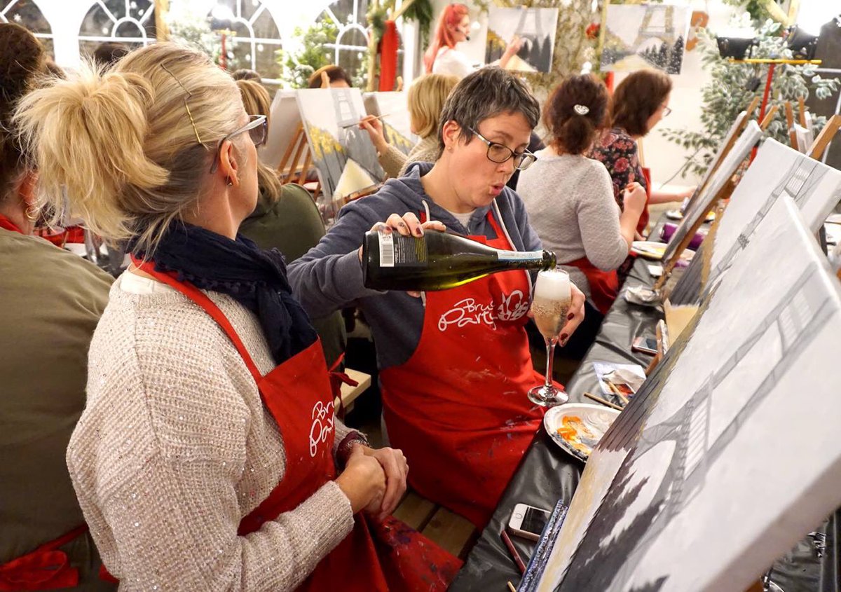 Great fun #painting Winter in Paris at <a href="/AngelBicester/">Angel</a> and we’re back in January for more