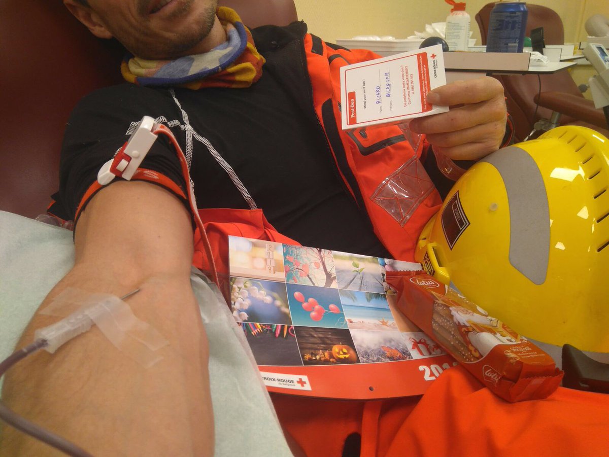 Catalonia’s Independence movement has been and will always be non-violent and peaceful. No blood will be spilled for the Catalan Republic - it's too valuable. We will though donate it, of course! #7D #RoadToBrussels #WakeUpEurope <a href="/BBC/">BBC</a> <a href="/enpeudepau/">En peu de pau!</a> <a href="/CroixRougeBE/">Croix-Rouge de Belgique</a> <a href="/tv3cat/">TV3 és ara @Som3Cat</a>