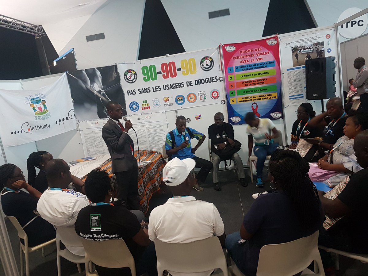 unicovih's tweet photo. Partage d'expérience  dans la prise en compte des besoins spécifiques  des femmes ID et des populations clés .
#ICASA2017 @MdM_CotedIvoire https://t.co/Sl2LcPL8Jk