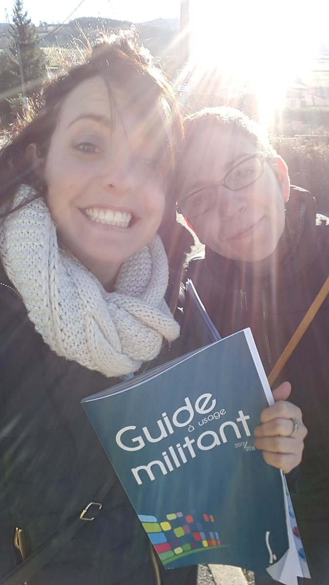 maelaure42's tweet photo. Visite dans une école : moment d'échanges avec les collègues ! #SeUnsa #SyndicatUtile https://t.co/5bSHu2psMz