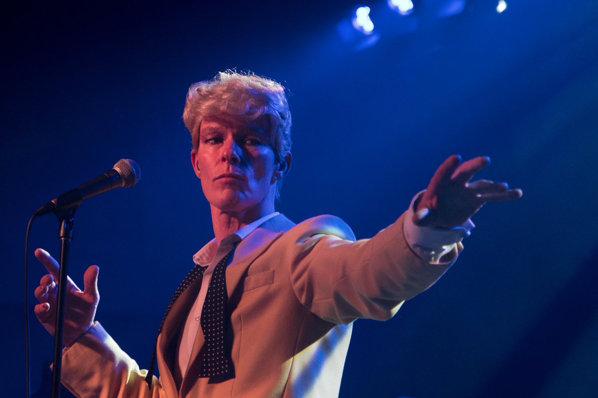 absolutebowie's tweet photo. THIS WEEKEND #Coventry #DavidBowie fans! #AbsoluteBowie return to @TheCopperRooms on Sat 9 December. Buy-> https://t.co/aweOAXxsxC #LetsDance #ThisisCoventry 
Pic: Peter Frost https://t.co/sUrRnNWdiA