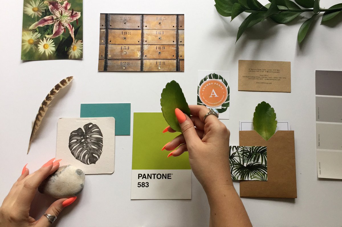 New Blog Post  |  How Brand Styling helps small businesses. bit.ly/2iZv5Ym #branding #blogpost #brandstylist #freelancer