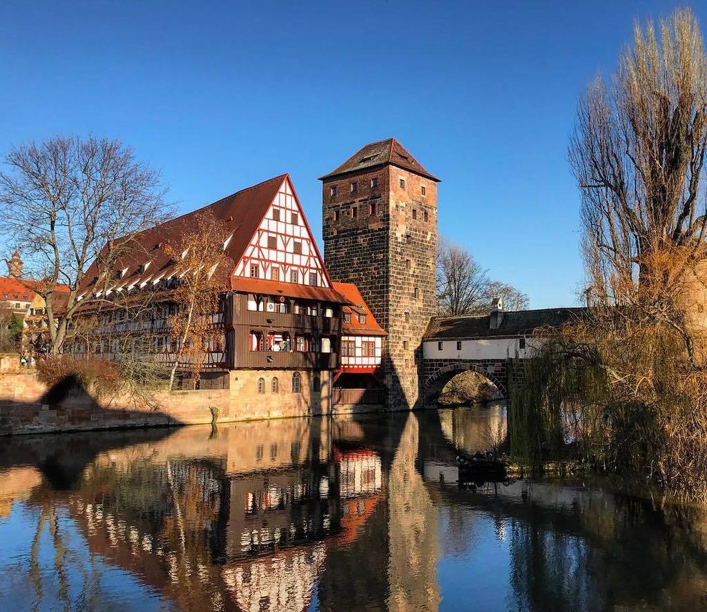 monivalderrama's tweet photo. #nuremberg #marqueses #Bavaria #Baviera #Bayern #i❤️germany #deutschland #wanderlust #instagramtrip #travel #visualsofChristmas #loves_germany #BayernPhotography 
#lapatronapasea #ilikeitdeep #igertw https://t.co/pzf89lJG31 https://t.co/P8UYbu4acV