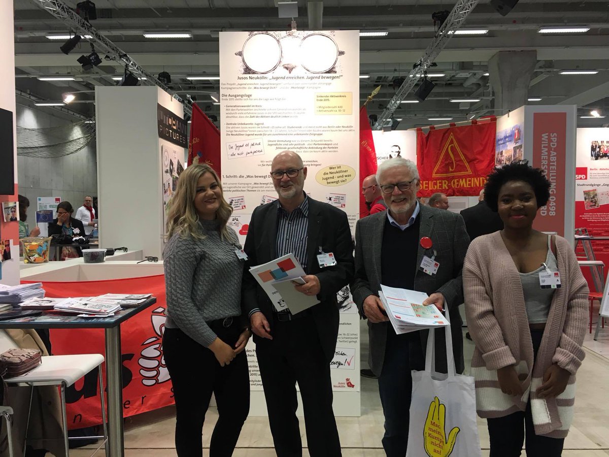Wir haben uns sehr gefreut über den Besuch von Peter und Michael Dröscher, die Söhne von Wilhelm Dröscher, an unserem Messestand und ihnen mit Freude unsere Kampagne vorgestellt. #spdbpt17 @droescherpreis #karlasagt #wasbewegtdich #jugenderreichen #jugendbewegen