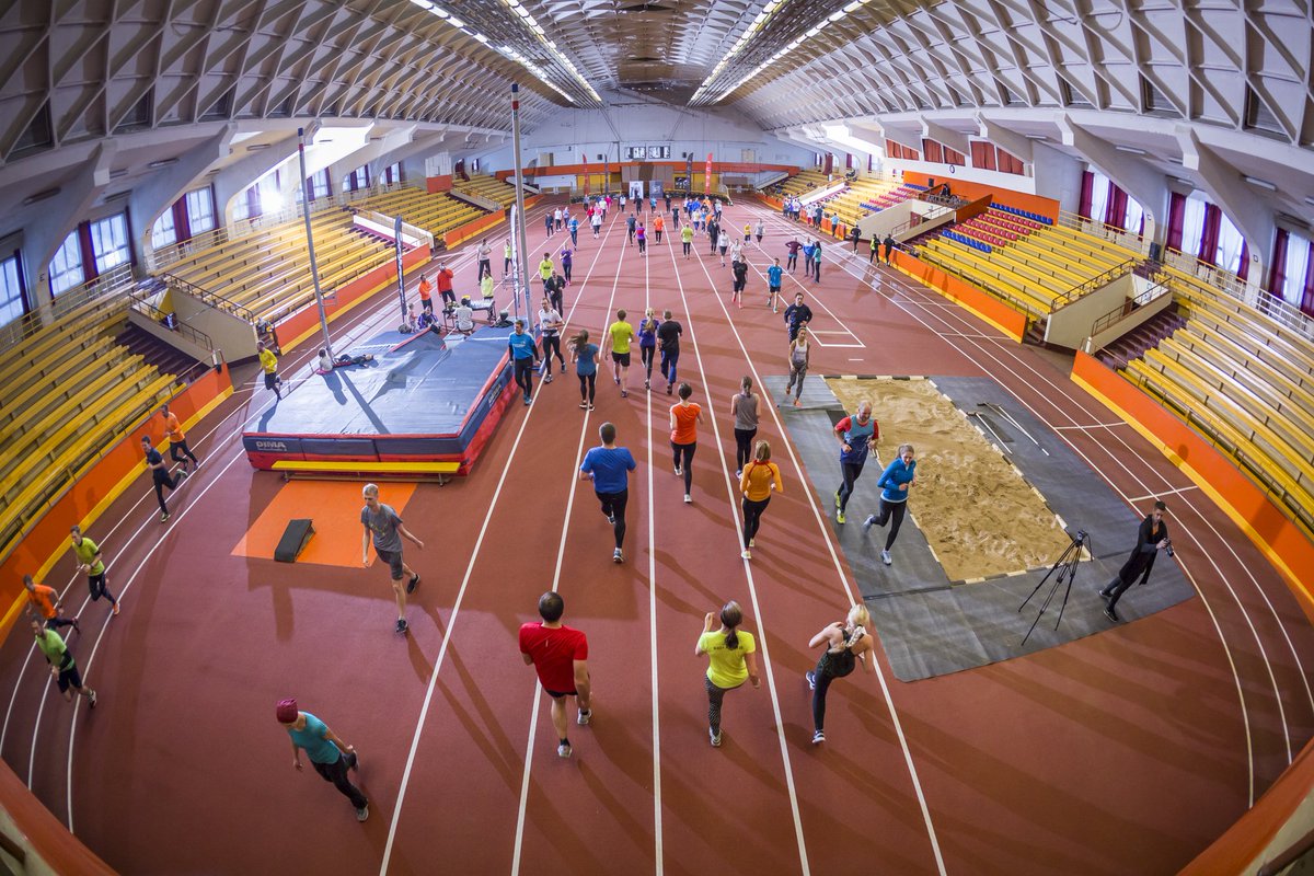 RigasMaratons's tweet photo. Pievienojies rudens sezonas noslēdzošajiem #WarmUpWeekend treniņiem 9. un 10. decembrī! Sestdien iesildīsimies ar skrējienu no #adidasRunnersRiga bāzes, savukārt svētdien lielais noslēgums Rīgas sporta manēžā! 💥 Pilns info: https://t.co/sDOGpyWNsC #LattelecomRigaMarathon https://t.co/1Td2OaxRrB