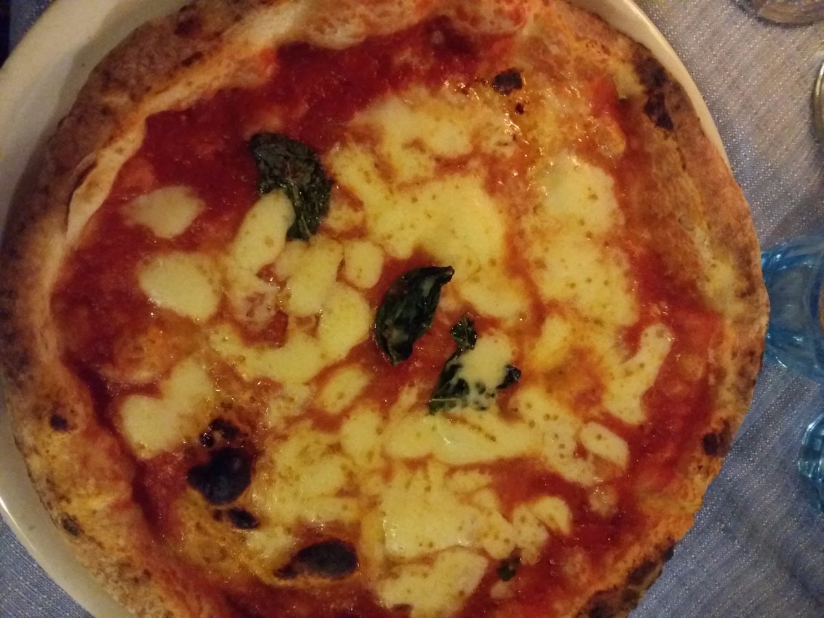 ArcadiaRome's tweet photo. Let's celebrate the art of Neapolitan #pizza twirling's (#artedelpizzaiuolo) historic addition to the list of #UNESCO intangible heritage! https://t.co/FqZ0FhbEIY