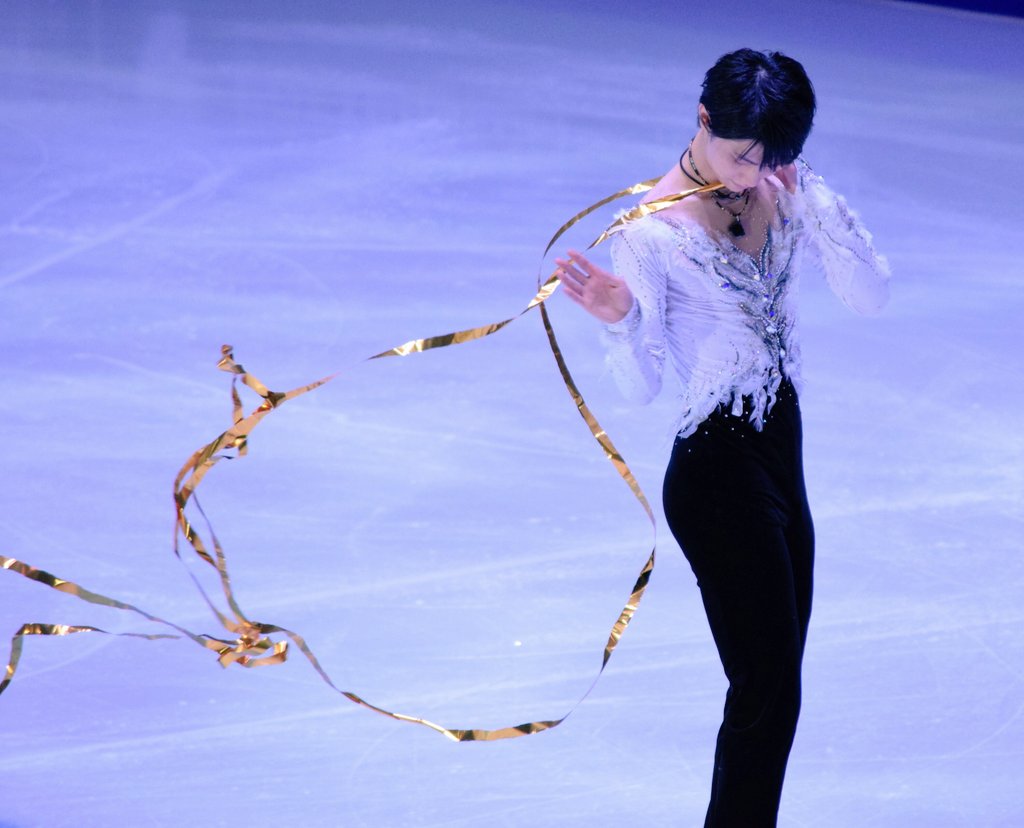 Happy 23rd Birthday to my favorite skater, Yuzuru Hanyu. 