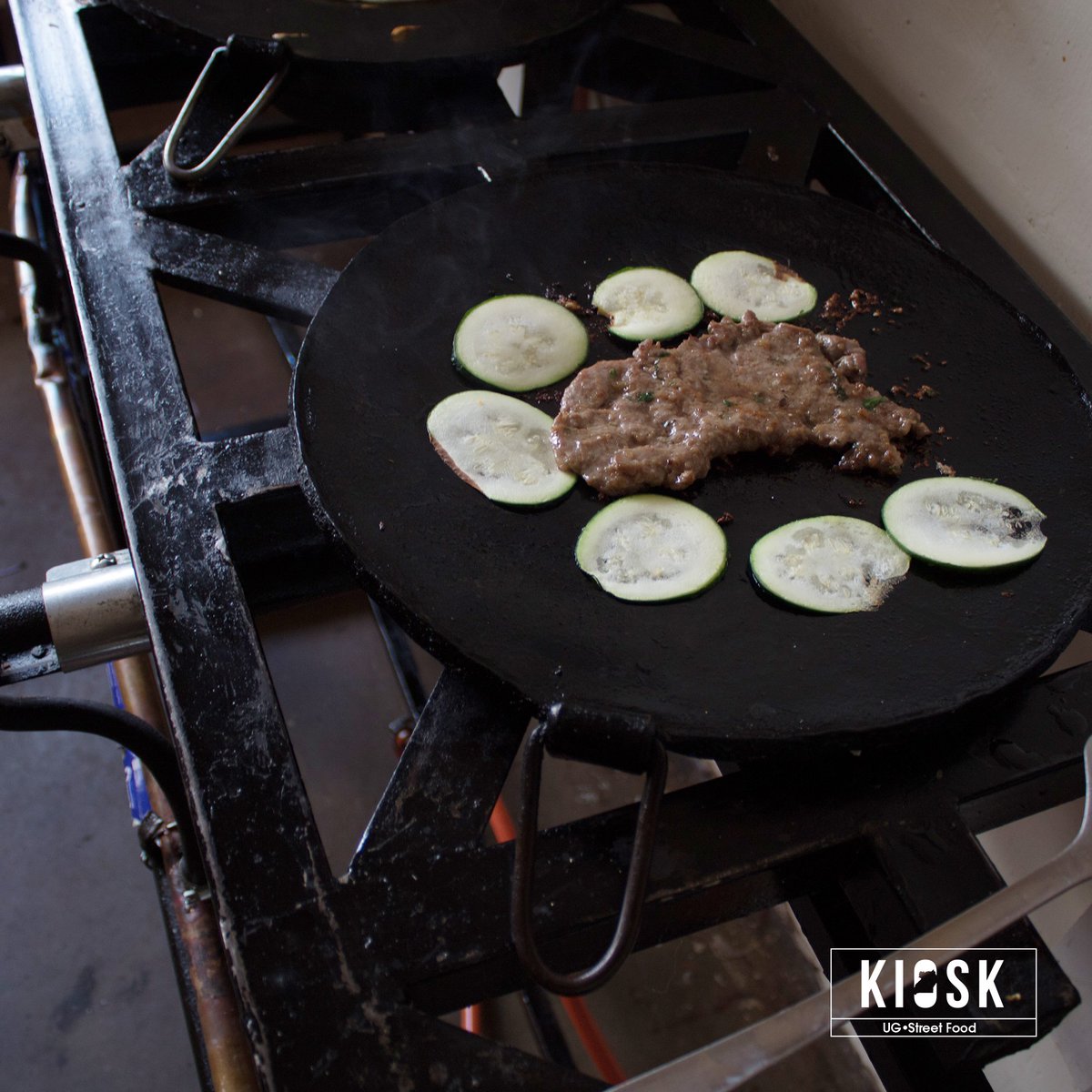 kioskstreetfood's tweet photo. Where there's a sizzle, there is a Rolex master. The Kiosk beef Rolex comes a long way to get to your plate. Visit the kiosk at the Kurb in Kisementi today and share on this amazing creation. #Rolex #BeefRolex #Yummy #Food #Restaurant #Juicy #Fire https://t.co/eoTXU3H2qW