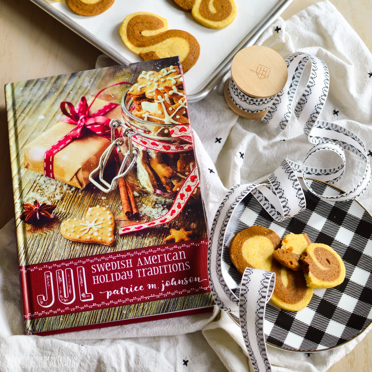 BKHomemaker's tweet image. wp.me/p43qft-22y Check out these amazing Swedish American holiday spice cookies! Ginger Pinchies!!! The perfect balance of citrus and spice. @NordicWare @MillCityMuseum @NordicFoodGeek