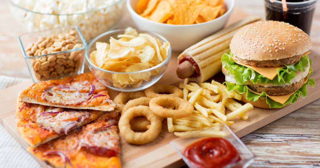jacomienel's tweet photo. Are you an emotional eater? In this blog I will help you identify emotional eating… https://t.co/kJNH6ca2Ig. https://t.co/RKbehdFgVJ