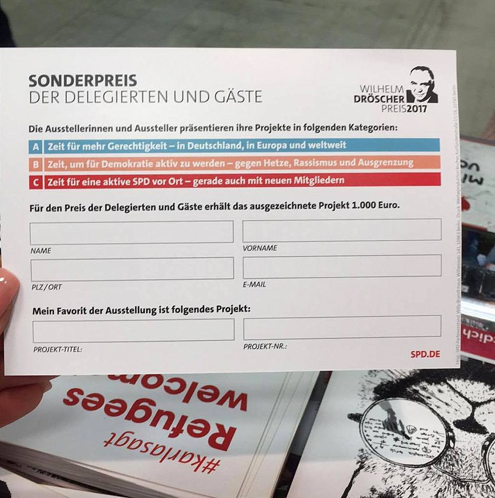 Das Kuratorium des @droescherpreis wählt die Kamapagnensieger*innen aus und an wen die insgesamt 15.000 EUR gehen. Darüber hinaus wird ein Delegierten- &amp; Gästepreis in Höhe von 1.000 EUR vergeben. 
Unterstützt gerne unsere Kampagne am Stand C10 - jede Stimme zählt! #spdbpt17