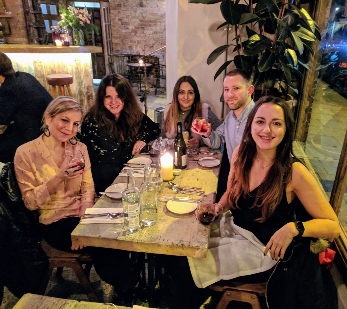 ChiaraPensato's tweet photo. #EMEARocks Marketing team celebrating the upcoming holidays and a fantastic year so far @JulijanaSaveska @ChandniKalyanji @JD_Fletch @alteryx https://t.co/5CDhnVJCPg