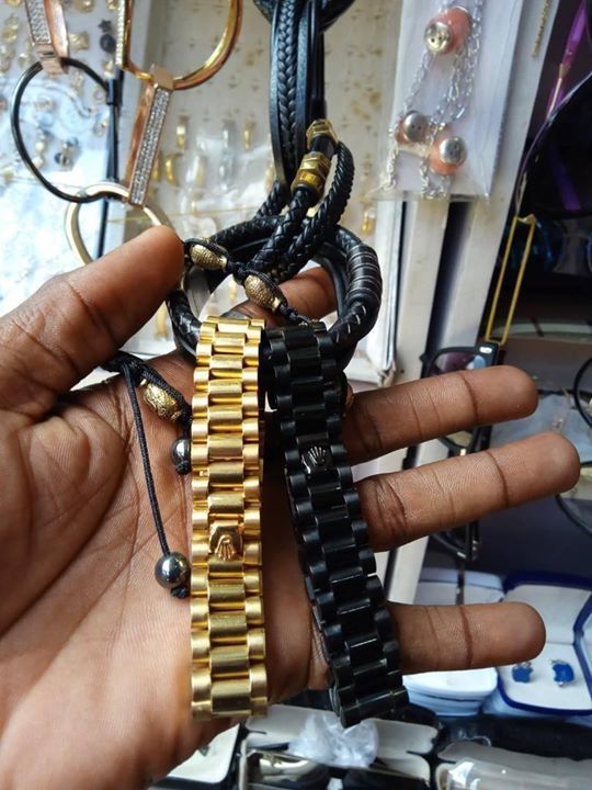 PmCollections's tweet image. ift.tt/2A7WhLW