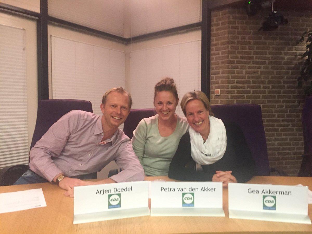 Informateur <a href="/Sanderderouwe/">Sander de Rouwe</a> presenteert de mogelijkheden voor een nieuwe coalitie <a href="/SWFryslan/">Gemeente Súdwest-Fryslân</a> #gemeenteraad #swf