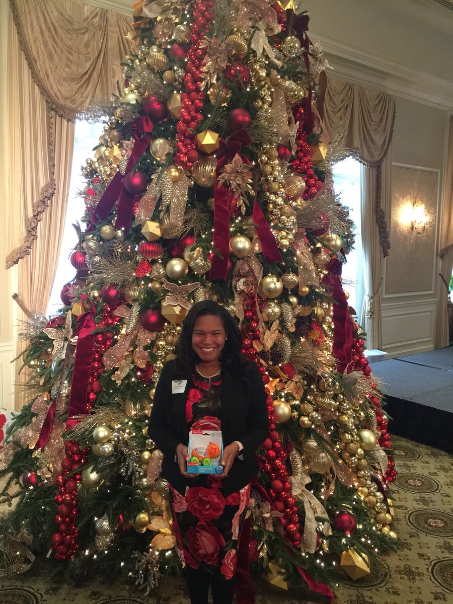 sojournerruth's tweet photo. Happy to be with so many wonderful @CVCofAtlanta members who are making a positive difference in Atlanta @CVCofAtlanta’s Annual Holiday Luncheon. 🎄 Congratulations @CVCofAtlanta for making Atlanta a better place for 25 years and counting! #CVCAtlanta25 https://t.co/Y7y9EcjMzG