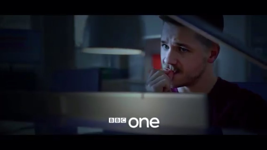 NoOneAlone's tweet photo. Half an hour to go, until everyone/I can watch. #HolbyCity #whendarknessfallslooktothelight My bordem is growing at the minute. #Ughh. 😓 #FingerBiting https://t.co/1QkymLdAzR
