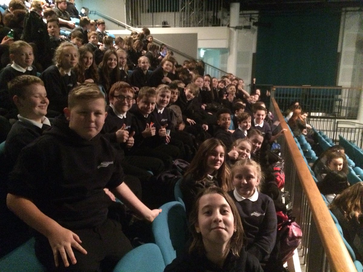 <a href="/BrynTaweBl7/">Blwyddyn 7 Bryn Tawe</a> wedi mwynhau’r panto bore ma! <a href="/bryntawe/">Ysgol Bryn Tawe</a>