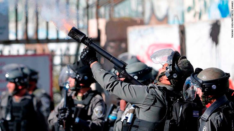 cnni's tweet photo. Protests break out in Jerusalem, Ramallah and Bethlehem following President Trump's decision to recognize Jerusalem as the capital of Israel https://t.co/eOHiTyuZUY https://t.co/tEwkm5GrEM